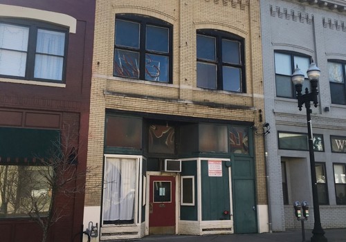 The Impact of Spanish-Language Radio Stations in Knoxville, Tennessee